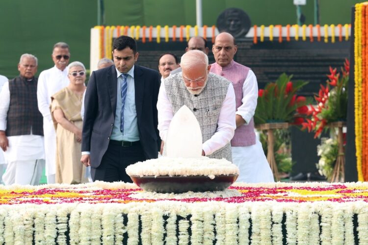 PM Modi reached 'Always Atal', paid floral tributes to Vajpayee on his death anniversary