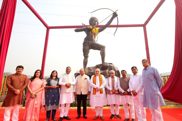 Amit Shah unveils the statue of Lord Birsa Munda in Delhi