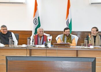 Union Minister Manohar Lal Khattar and CM Nayab Singh Saini
