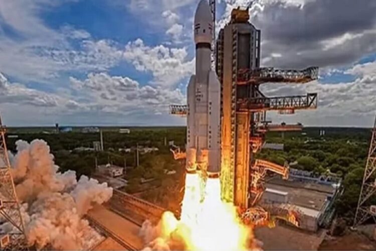 इसरो का 100वां मिशन GSLV-F15 सफलतापूर्वक हुआ लॉन्च