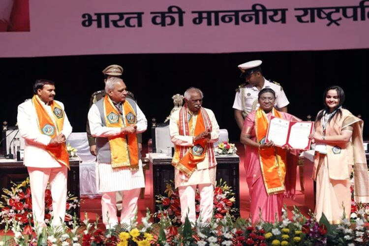 Hisar: GJU यूनिवर्सिटी पहुंची राष्ट्रपति मुर्मू, छात्रों से कहा- रोजगार पैदा करने वाली मानसिकता के साथ बढ़े आगे
