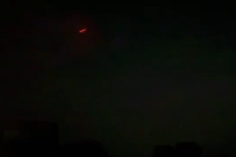 पाकिस्तान के मिसाइल हमलों को भारतीय सेना ने किया नाकाम, पाकिस्तान के F-16 और टूजेएफ-17 फाइटर जेट को मार गिराया